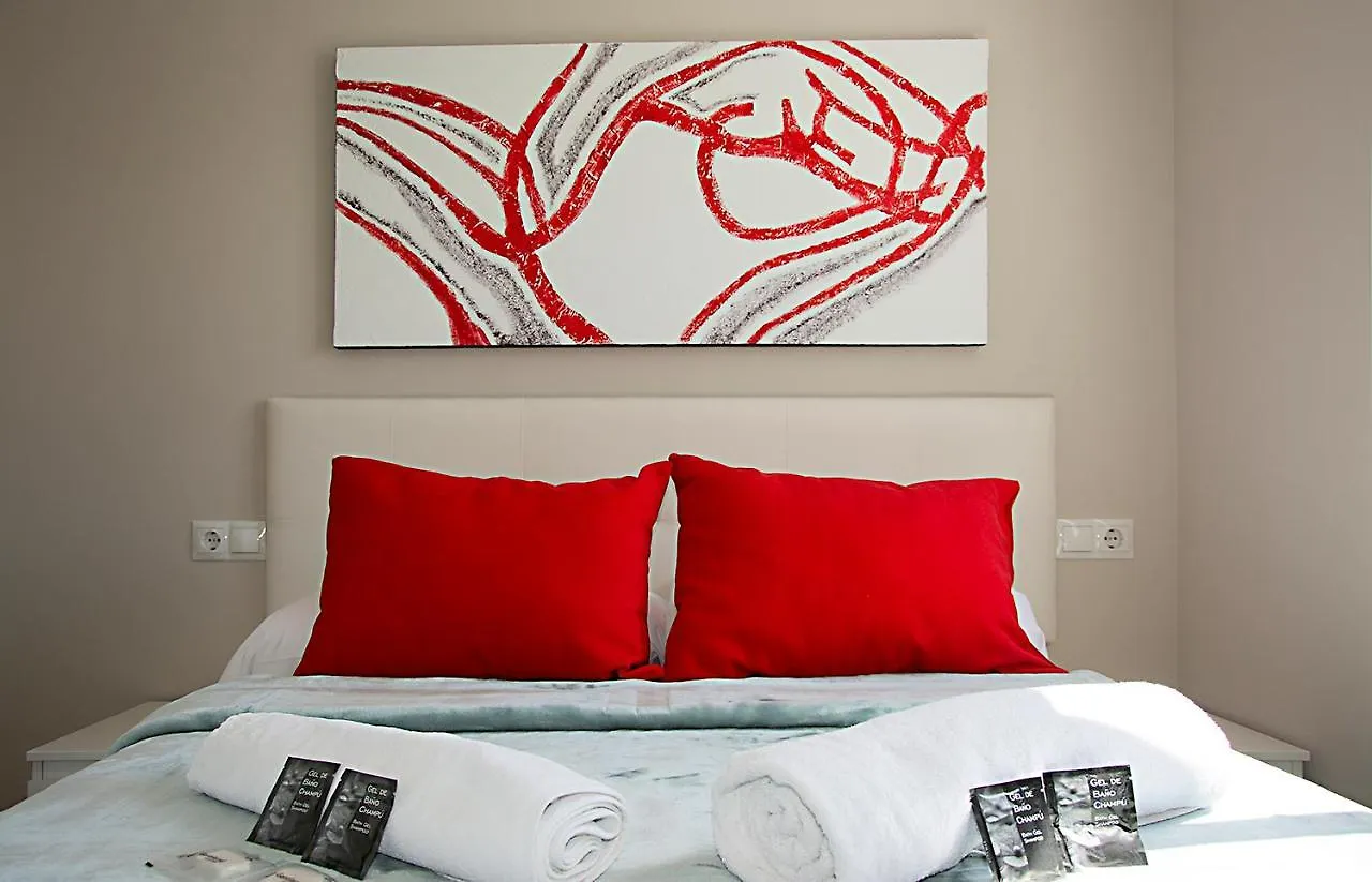 Apartamento De Dos Dormitorios En La Macarena Seville